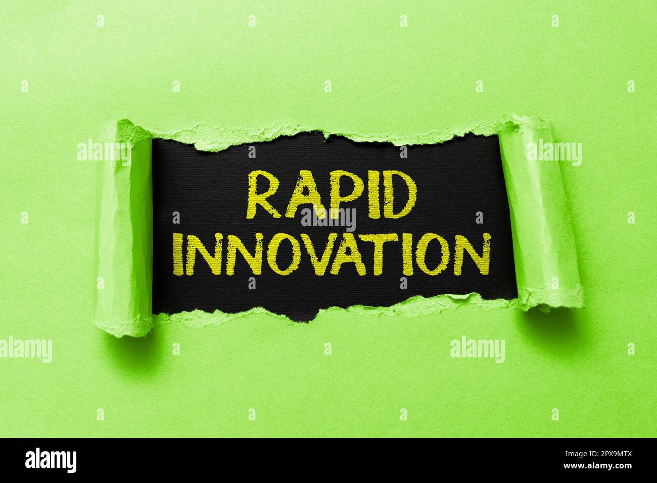 Text mit Inspiration Rapid Innovation, Wort für die Eigenschaft einer Website, die Suchmaschinenalgorithmen verwendet Stockfoto