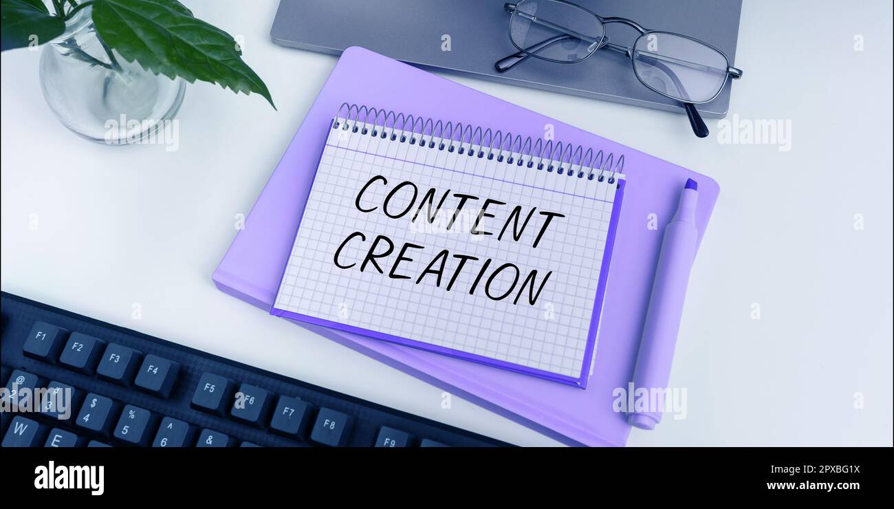 Handschriftlicher Text Inhaltserstellung, konzeptioneller Fotobeitrag von Informationen zu digitalen Medien Stockfoto