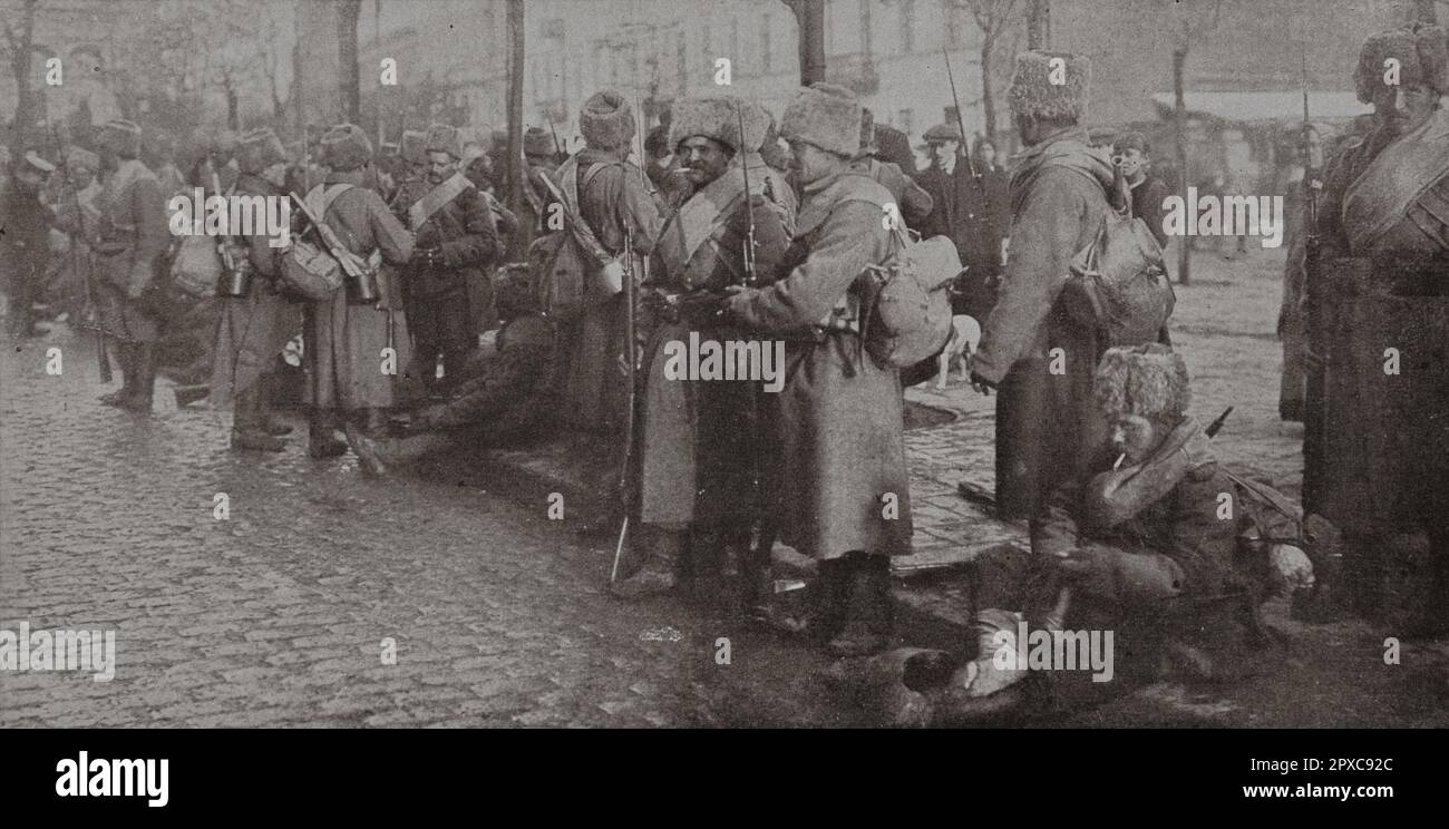 Wortkrieg I.. An der polnischen Front. 1914 in Warschau, Elitetruppen: Soldaten eines sibirischen Regiments. Stockfoto