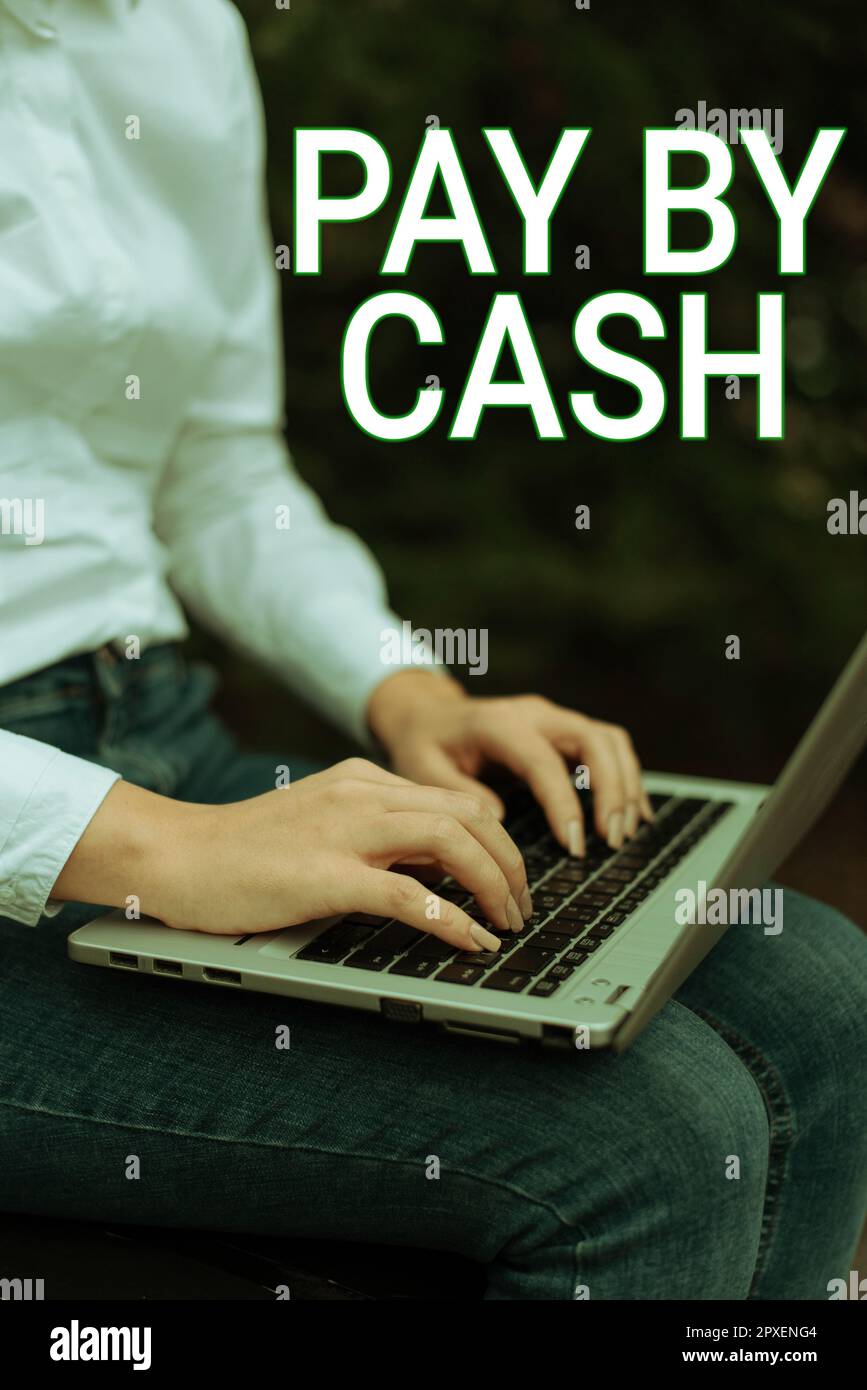 Schreiben mit Text Bezahlen mit Bargeld, Geschäftsansatz Kunde bezahlt mit Geld Münzen Rechnungen Einzelhandel Einkauf Stockfoto
