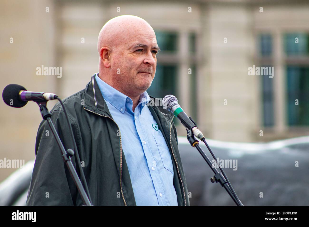 London, Vereinigtes Königreich - Mai 1. 2023: Mick Lynch spricht zur Unterstützung des Maifeiertags, auch bekannt als Internationaler Arbeitstag, Stockfoto