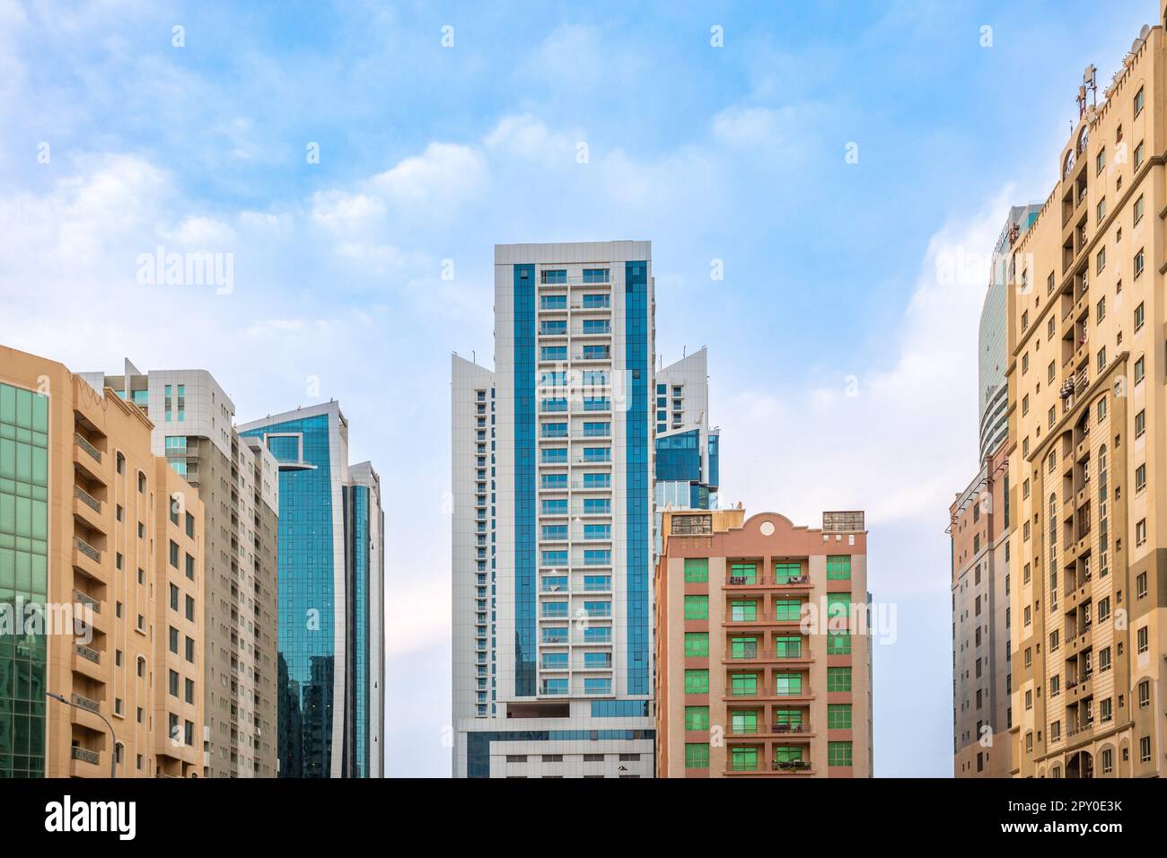 Moderne Gebäude im Juffair-Viertel, Manama, Bahrain Stockfoto