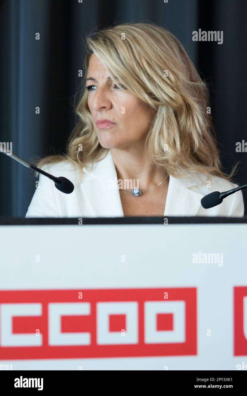 Yolanda Díaz Perez, zweiter stellvertretender Premierminister. Die Teilnehmer nahmen an der von CCOO und UGT organisierten Demonstration zum Tag der Arbeit am 1. Mai im Zentrum von Teil Stockfoto