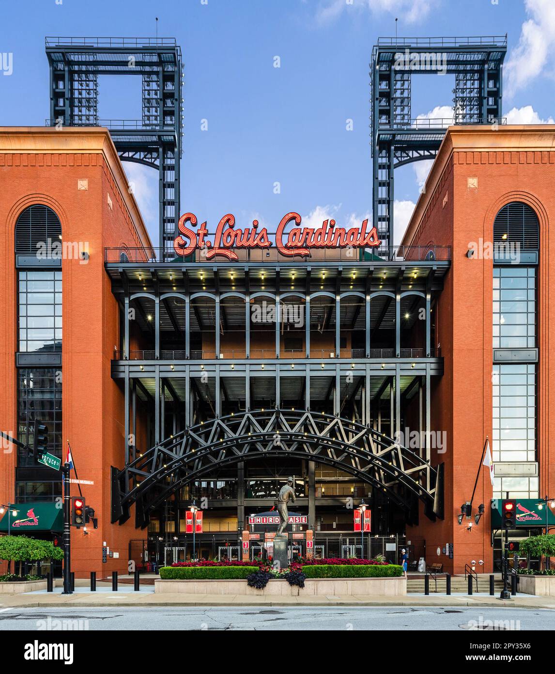 Im Busch Stadium befindet sich das St. Louis Cardinals und befindet sich in der Innenstadt von St. Louis, MO-Gebiet. Stockfoto