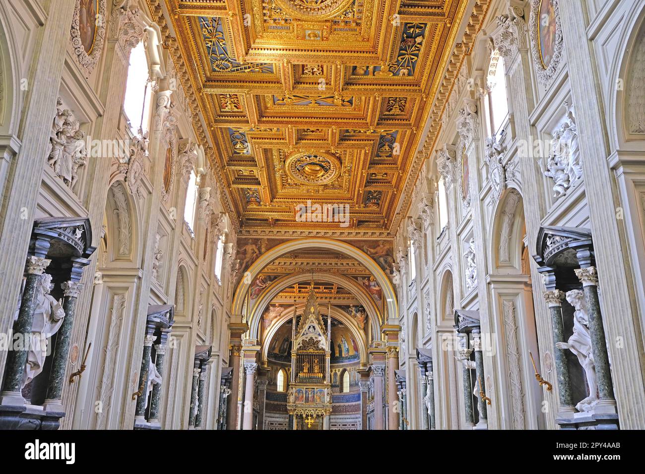 Die Basilika des Heiligen Johannes Lateran (San Giovanni in Laterano) in Rom, Italien Stockfoto