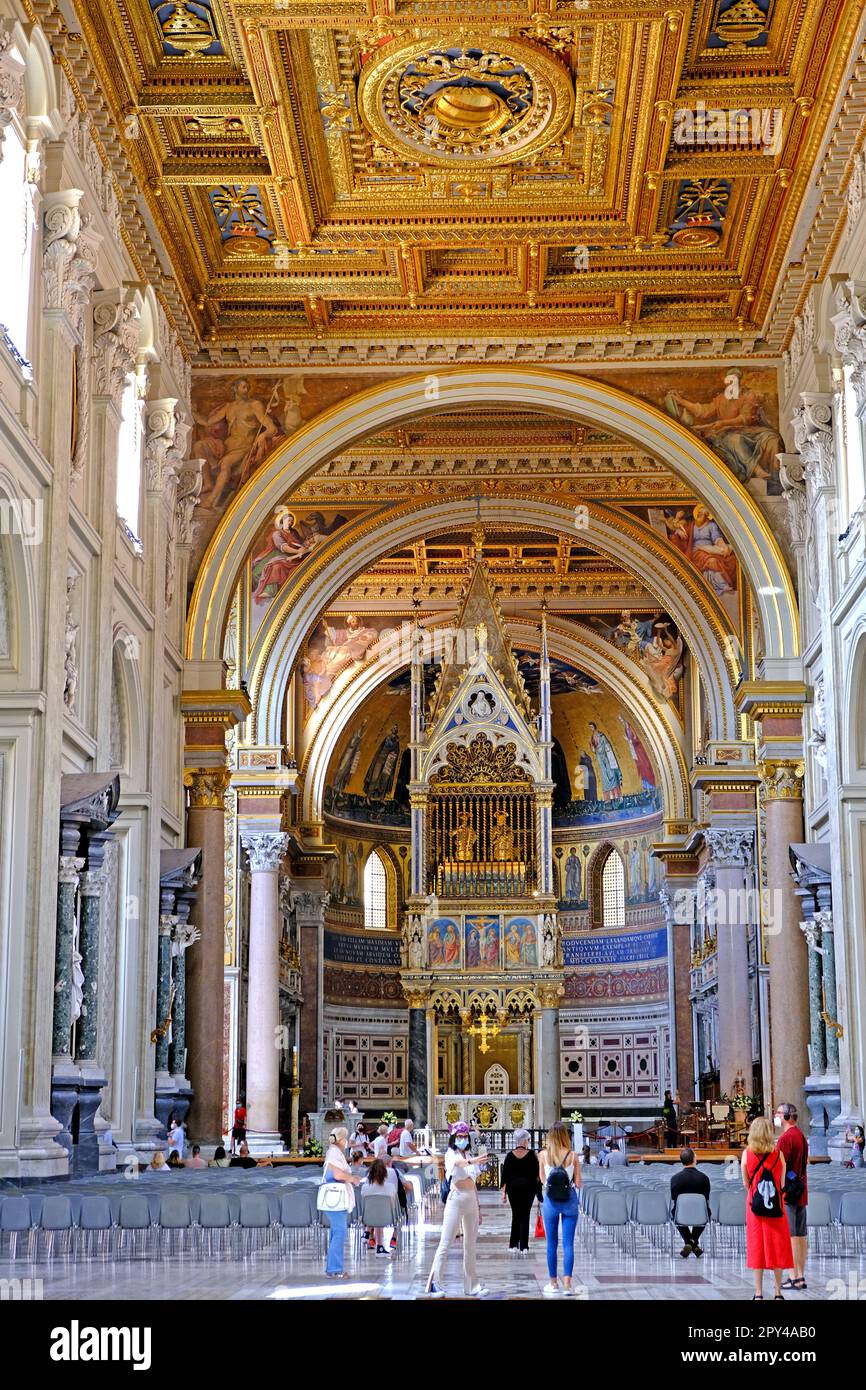 Die Basilika des Heiligen Johannes Lateran (San Giovanni in Laterano) in Rom, Italien Stockfoto