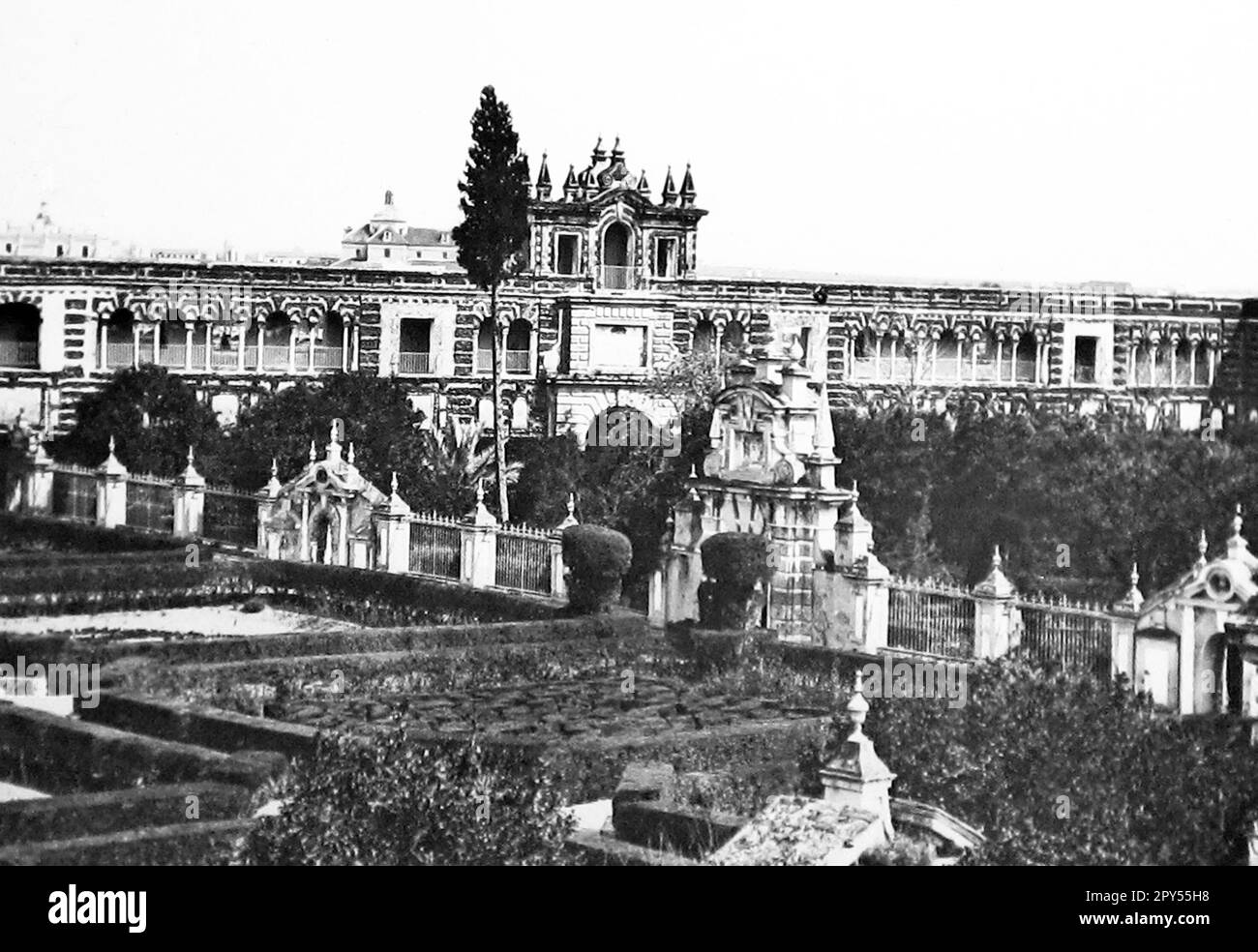 Real alcazar seville Schwarzweiß Stockfotos und  bilder   Alamy