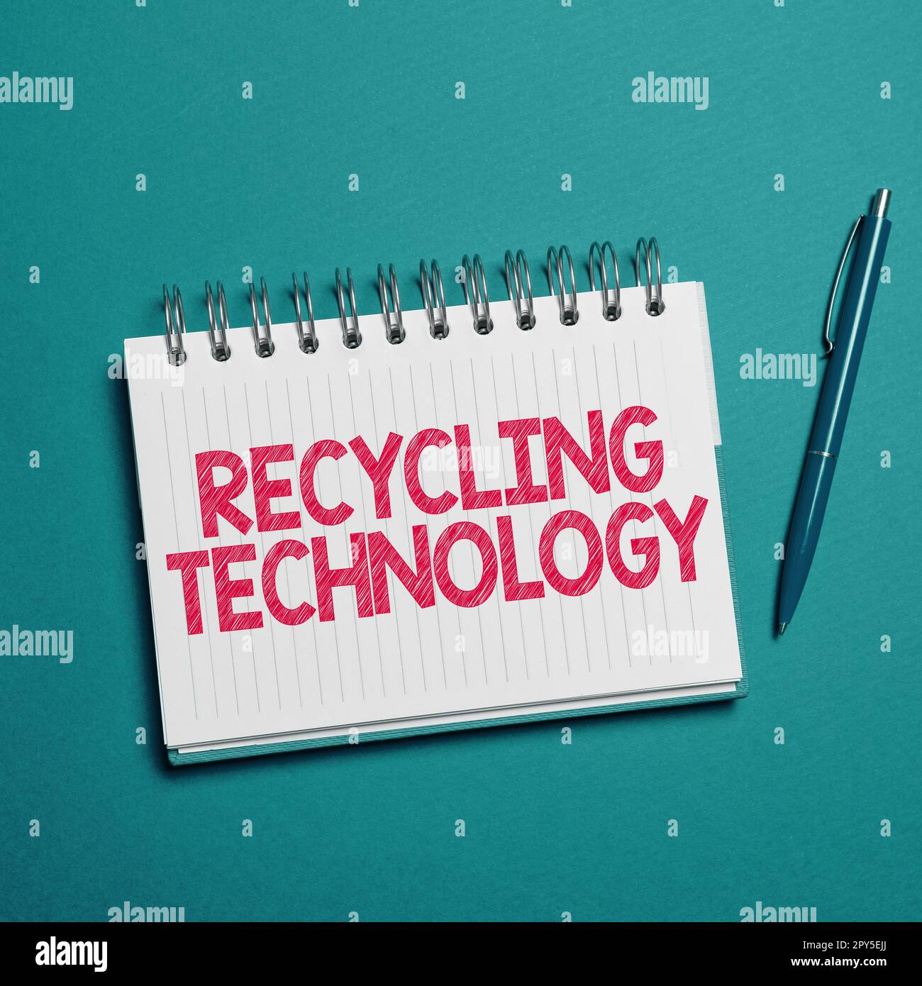 Schild mit Recycling-Technologie. Unternehmensübersicht die Methoden zur Reduzierung von Feststoffabfällen Stockfoto