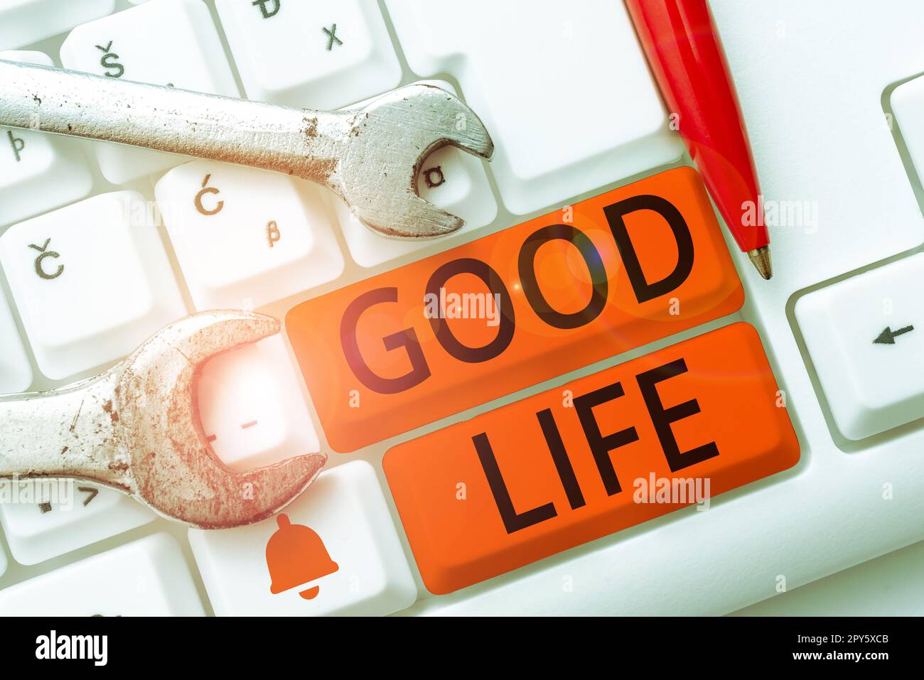 Inspiration mit Zeichen „Good Life“. Geschäftsansatz Wohnen in Komfort und Luxus mit wenigen Problemen oder Sorgen Stockfoto