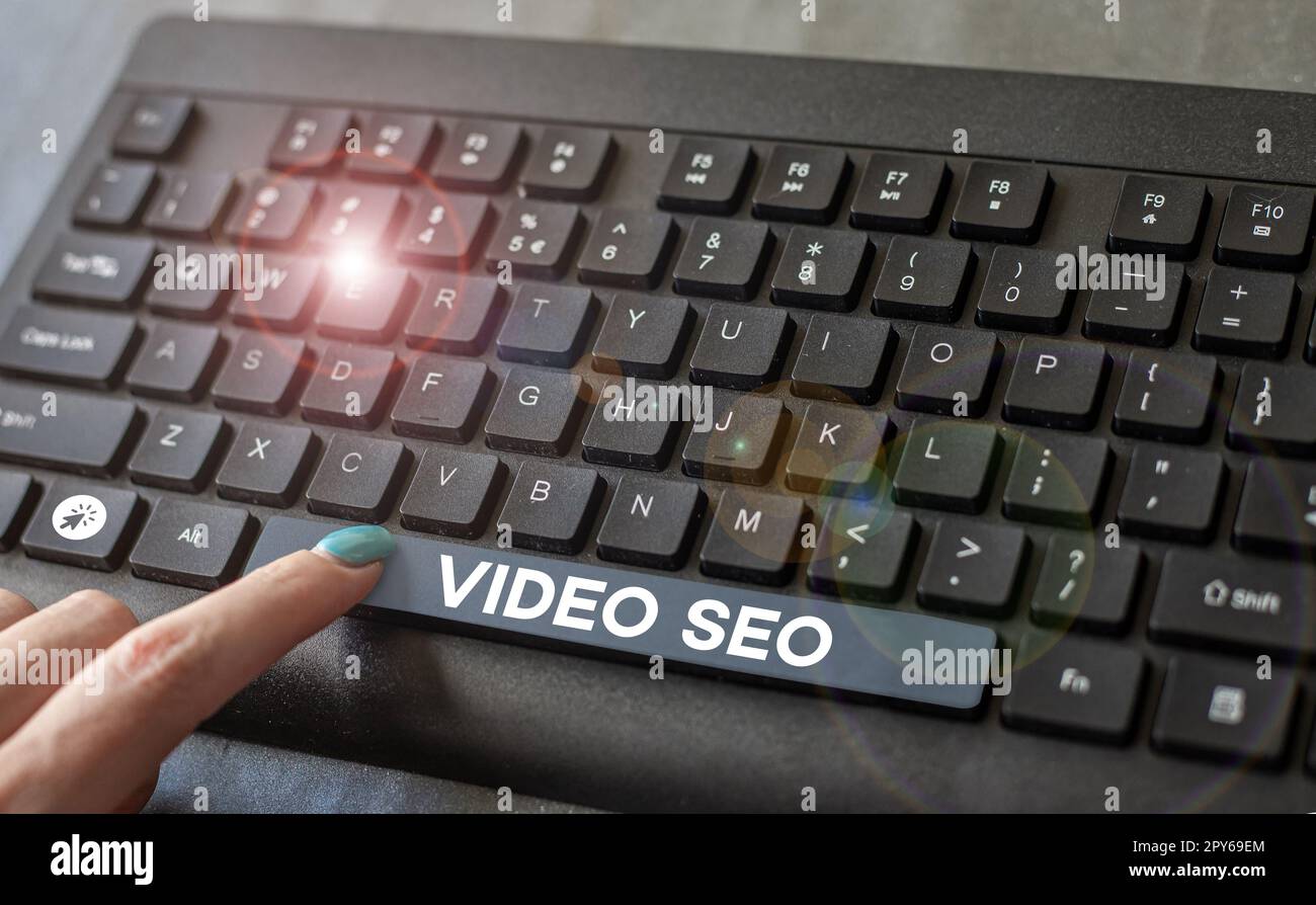 Text zeigt Inspirationsvideo Seo. Unternehmen zeigen den Prozess der Verbesserung des Ranking oder der Sichtbarkeit eines Videos Stockfoto