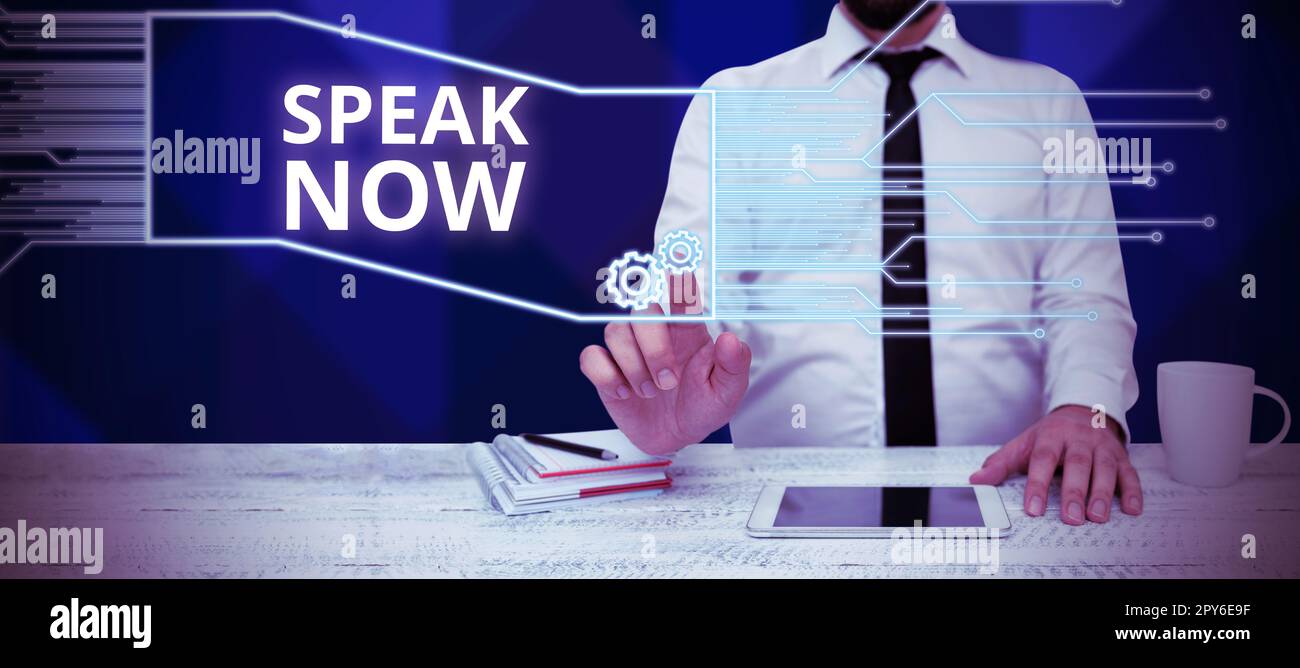 Textunterschrift mit der Präsentation „Jetzt sprechen“. Business Showcase Kommunizieren Sie uns Ihre Gefühle und Informationen Stimme aus Stockfoto