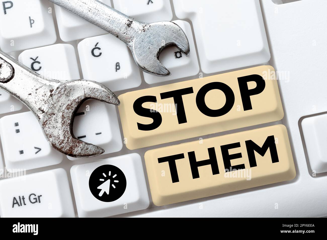 Textzeichen mit „Stop them“ (Stoppen). Geschäftskonzept, das verwendet wird, um jemandem aufzufordern, etwas nicht zu tun, was er tut Stockfoto