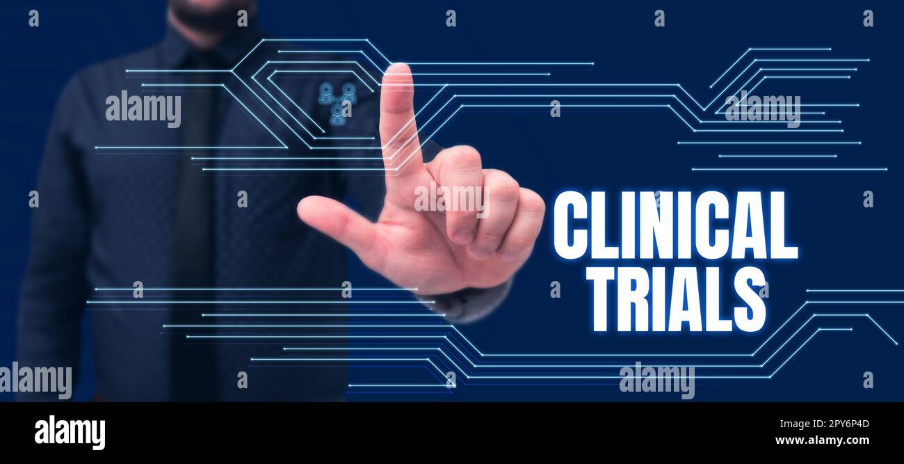 Handgeschriebenes Schild Clinical Trials. Wort für Forschung, neue Therapien für Menschen Stockfoto