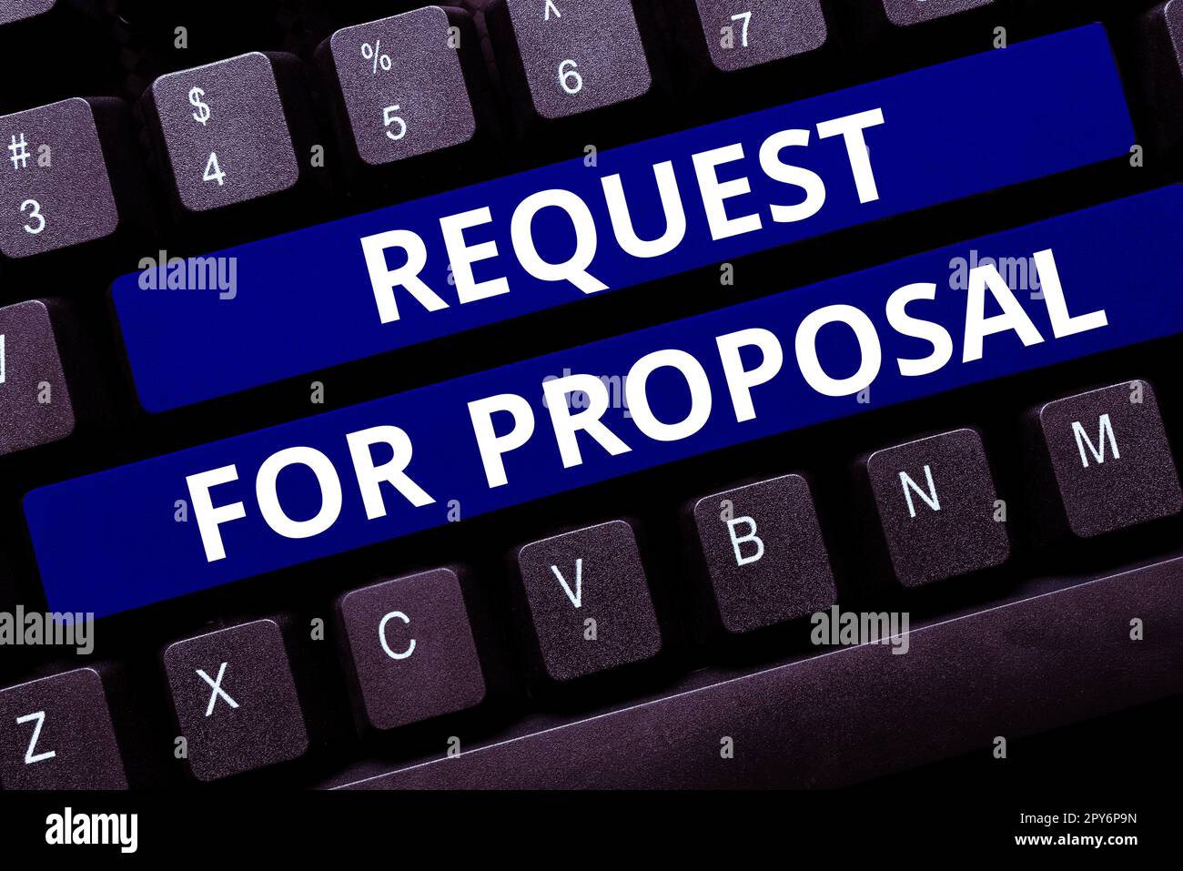 Konzeptioneller Titel „Request for Proposal“ (Angebotsanfrage). Wort für Dokument enthält Ausschreibungsverfahren nach Agentur oder Unternehmen Stockfoto