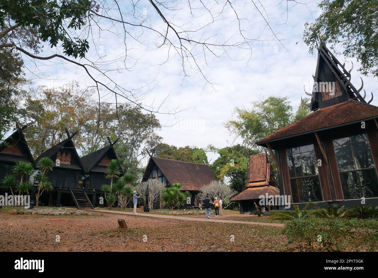 Baan Dam, der Black House Kunsttempel und Museum in Chiang Rai Thailand Stockfoto