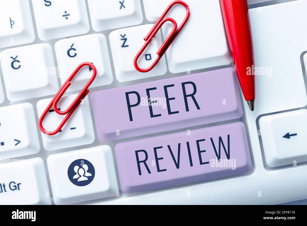 Das Schild zeigt Peer Review an. Geschäftsidee, um friedlich glücklich mit Dingen zu sein, die Sie getan und erreicht haben Stockfoto