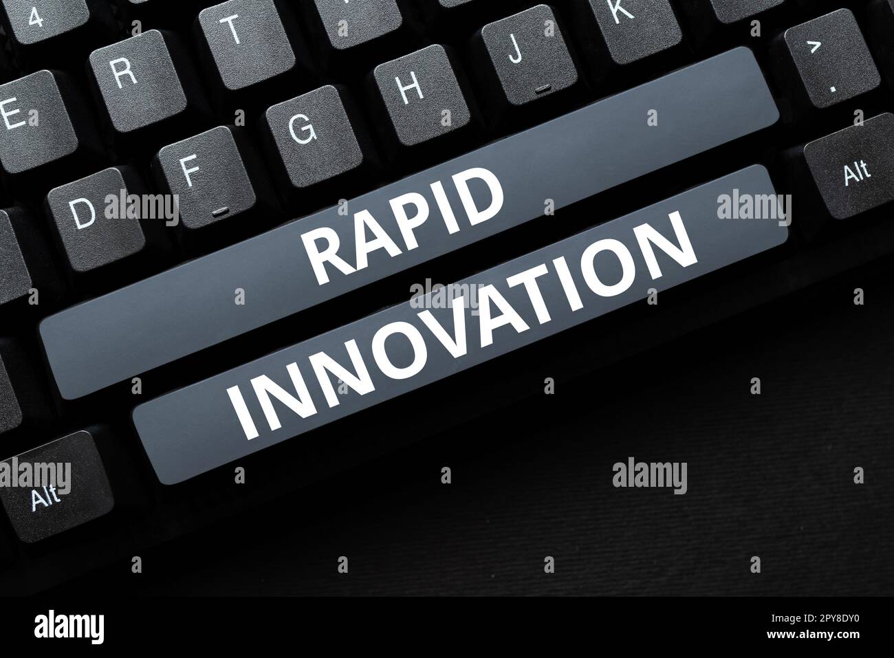 Konzeptionelle Beschriftung Schnelle Innovation. Wort für Merkmal einer Website, die Suchmaschinenalgorithmen verwendet Stockfoto