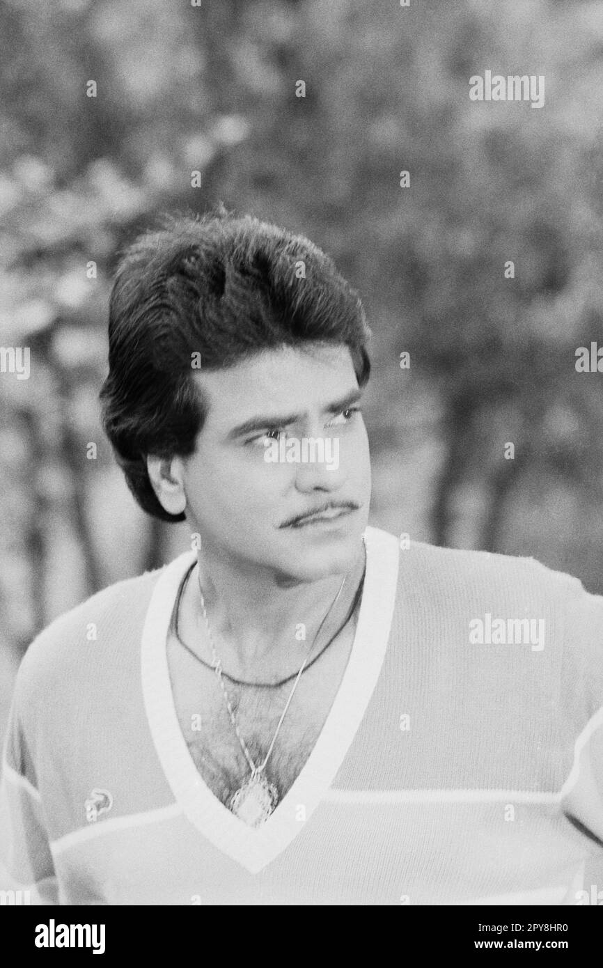 Indische alte 1980er Jahre Schwarz-Weiß-bollywood-Kino hindi Filmschauspieler, Indien, Jeetendra, Jitendra, indischer Schauspieler, Indien Stockfoto