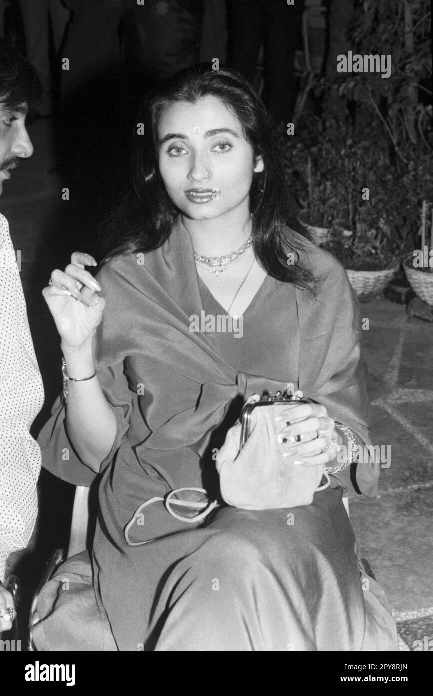 Salma agha Fotos und Bildmaterial in hoher Auflösung Alamy