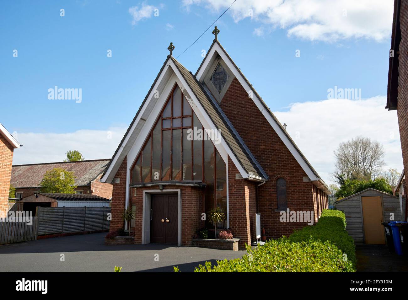 kirche der Epiphanie taughmonagh South belfast Northern ireland uk Stockfoto