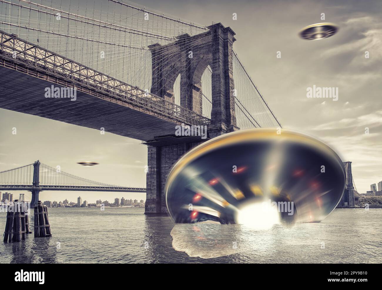 ufos über New york Stockfoto