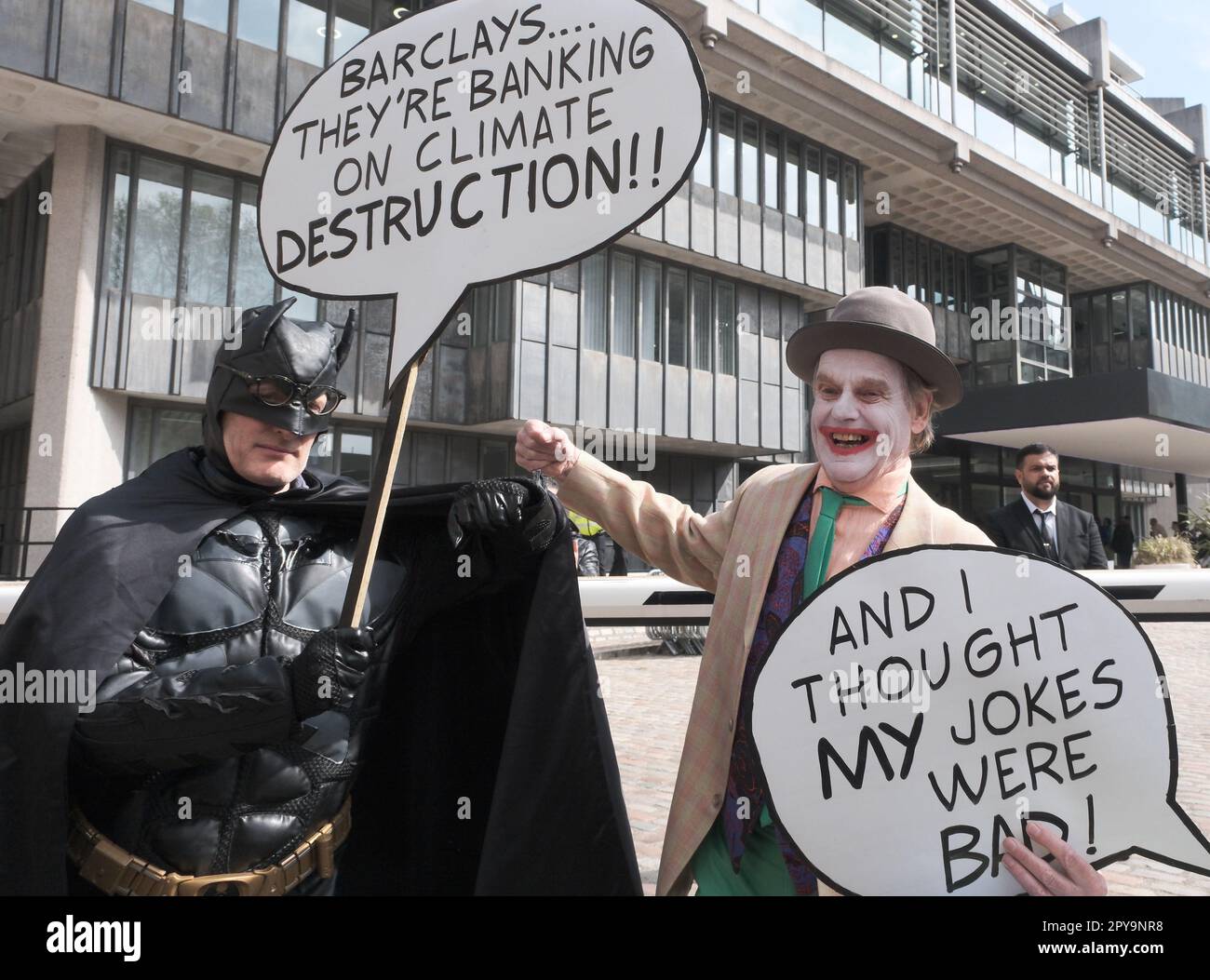 Westminster, London, Großbritannien. 3. Mai 2023 Protest bei der Barclays Bank AGM in London. Kredit: Matthew Chattle/Alamy Live News Stockfoto