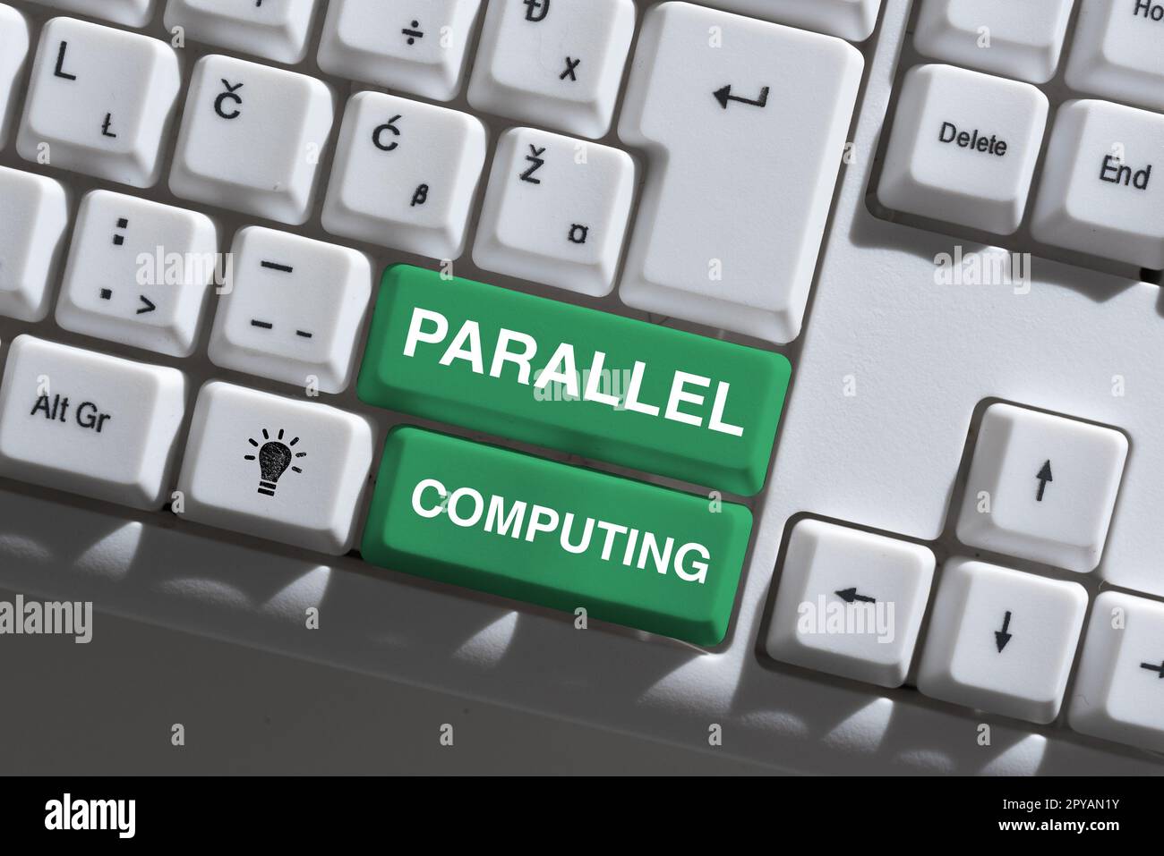 Textzeichen für Parallelverarbeitung. Geschäftskonzept simultane Berechnung mittels Software und Hardware Stockfoto