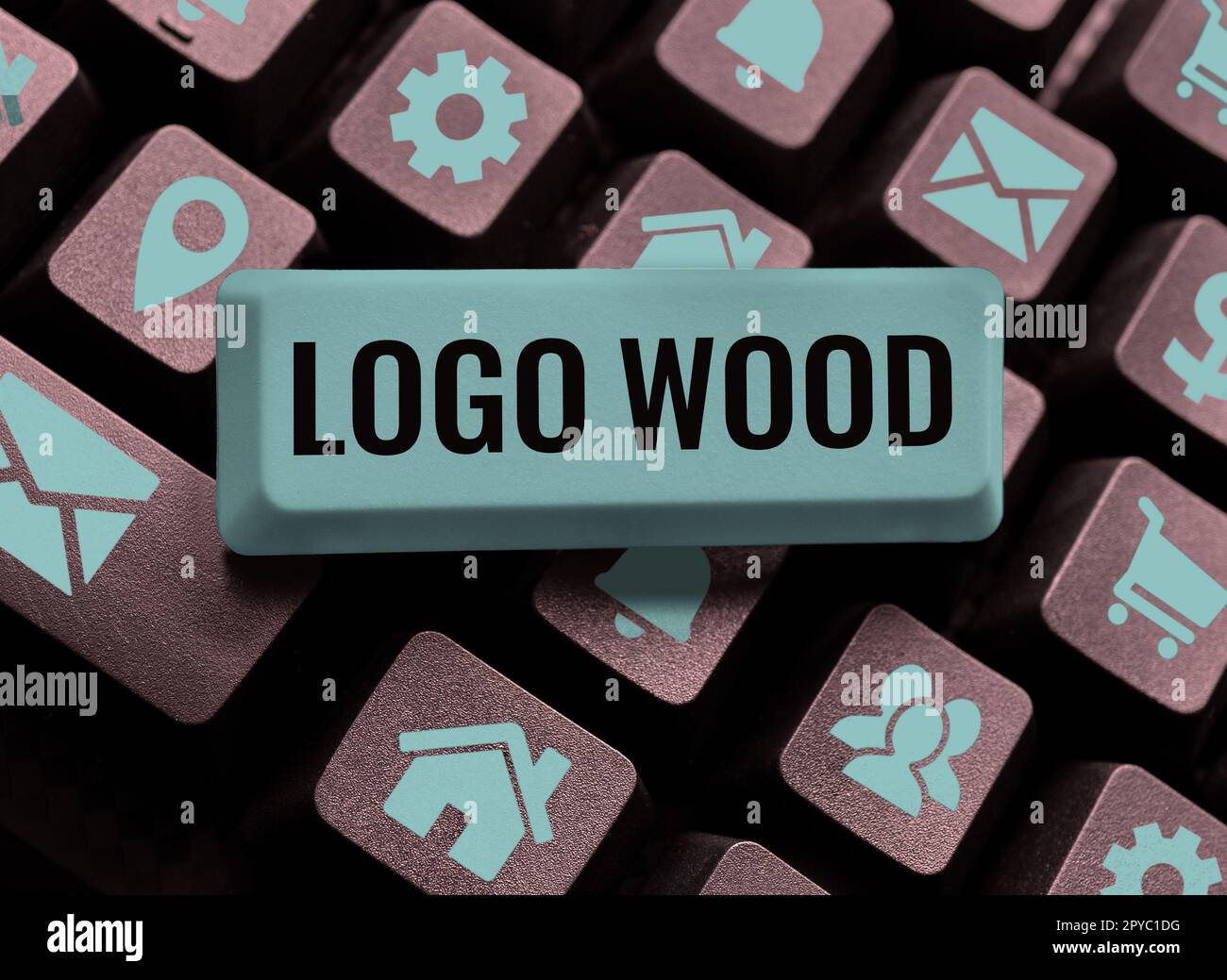 Schild mit Logo Holz. Konzeptionelles, fotografisches Design oder Symbol eines Unternehmens, das auf Holz eingeschrieben ist Stockfoto