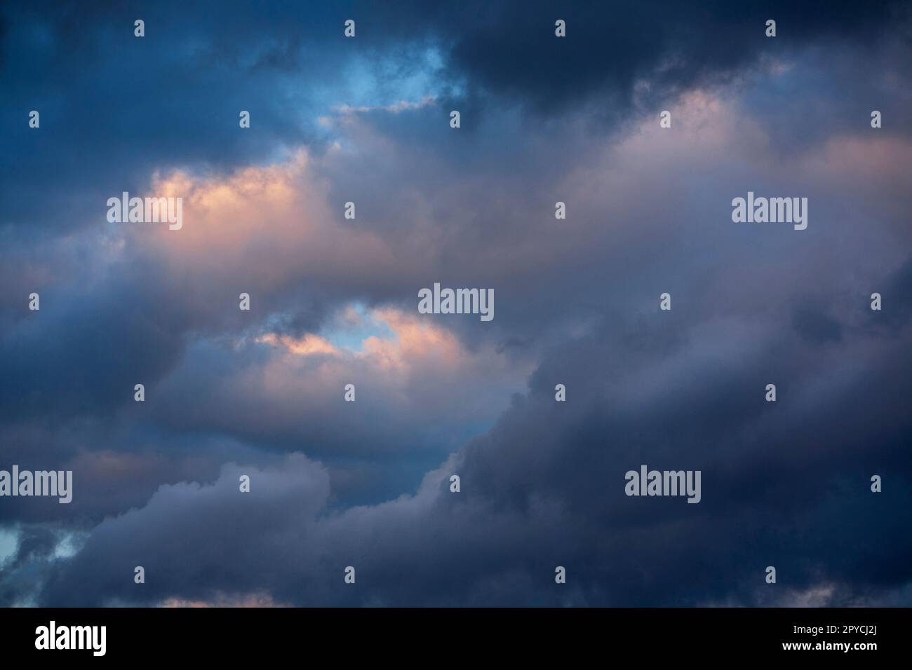 Gewitterwolken Stockfoto