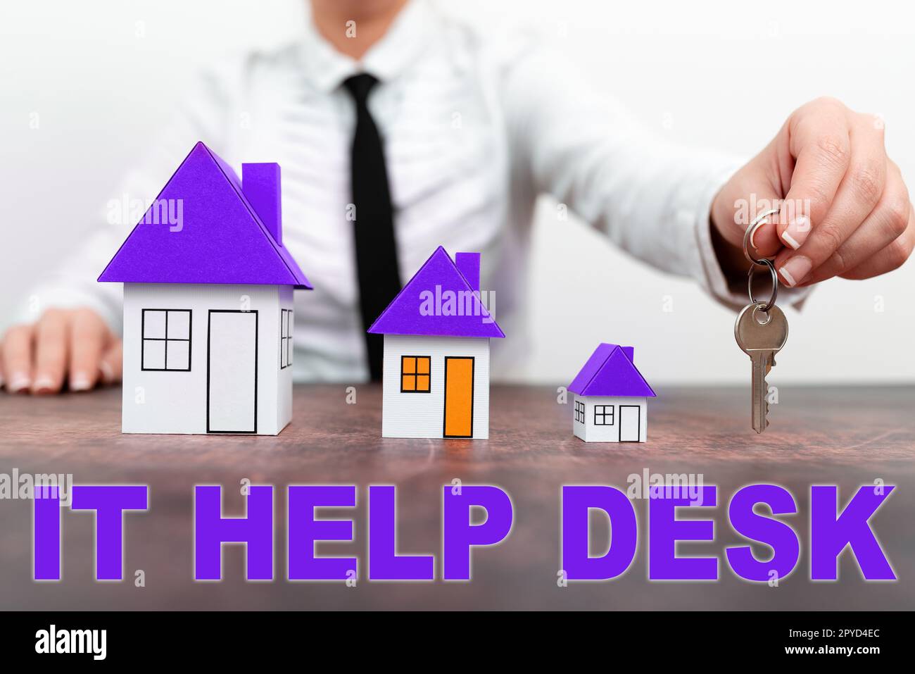 Text mit Inspiration IT Help Desk. Word für Online-Support-Hilfe, die Menschen mit Technologie hilft Stockfoto