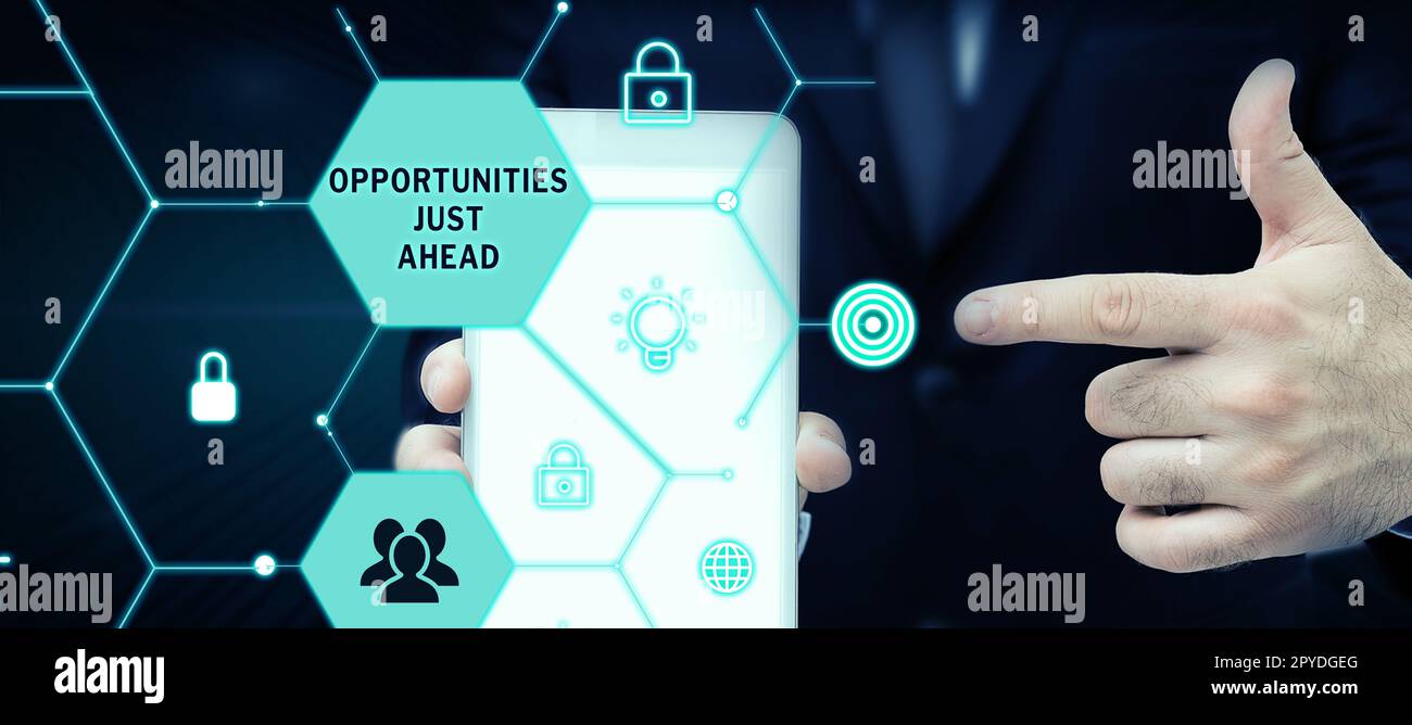 Die Möglichkeit, mit der Hand zu schreiben, liegt direkt vor uns. Internetkonzepte Zusammenstellung von Umständen, die es ermöglichen, etwas in kurzer Zeit zu tun Stockfoto