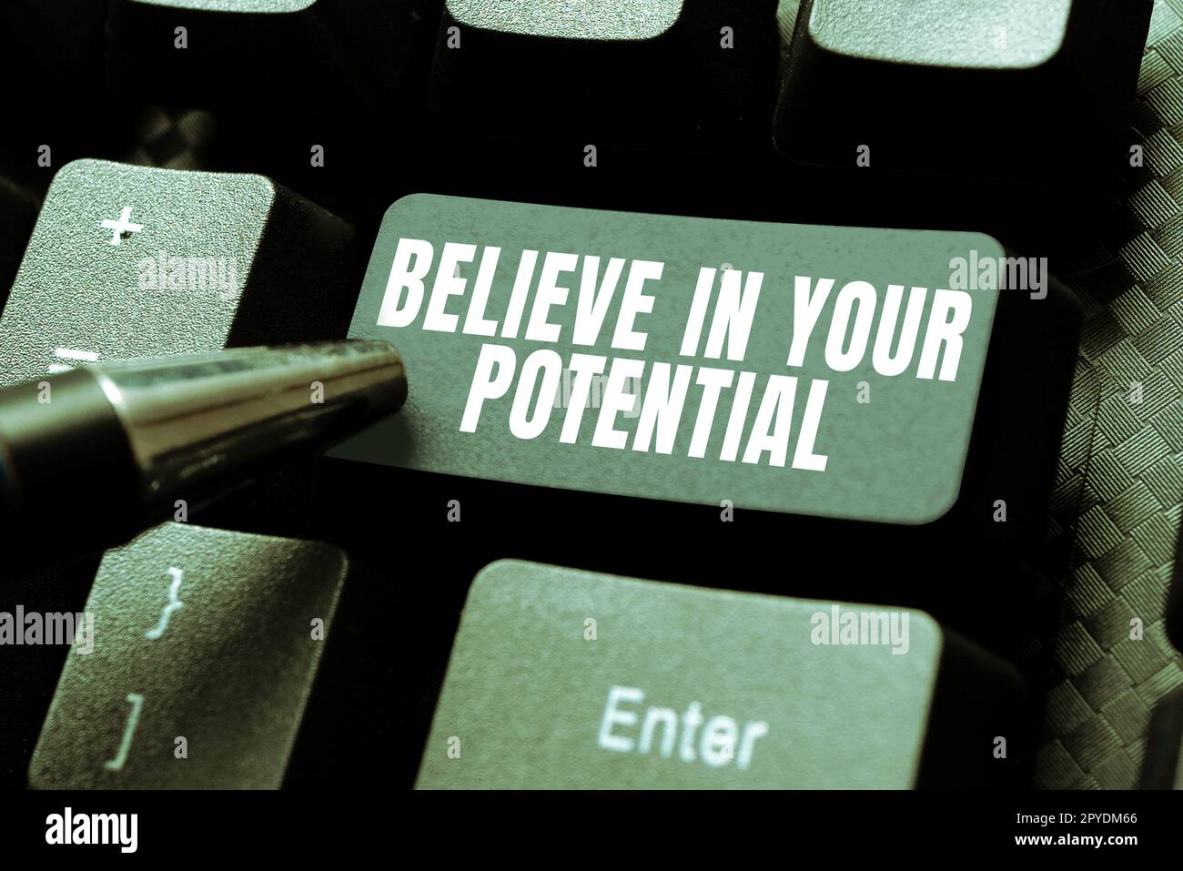 Begriffliche Beschriftung Glauben Sie an Ihr Potenzial. Das Wort für Selbstbewusstsein inspiriert dich Stockfoto