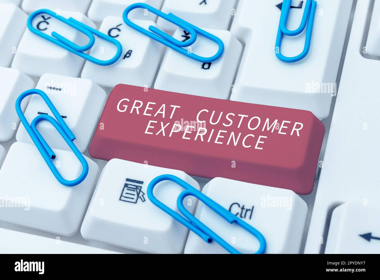 Schild mit der Aufschrift „Great Customer Experience“. Konzept bedeutet, auf freundliche und hilfreiche Weise auf Kunden zu reagieren Stockfoto