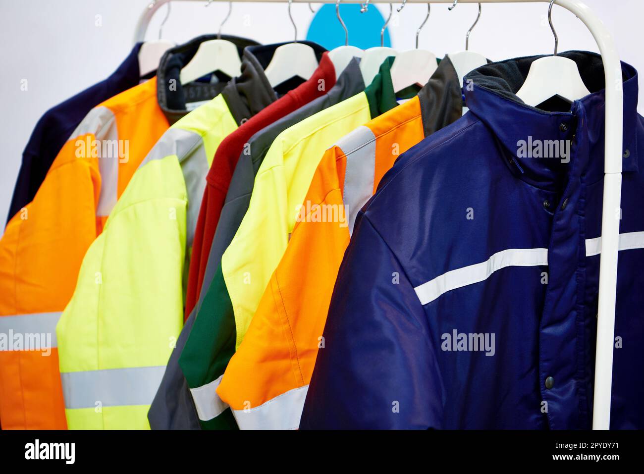 Jacken für Berufsbekleidung für Bauherren und Hersteller Stockfoto