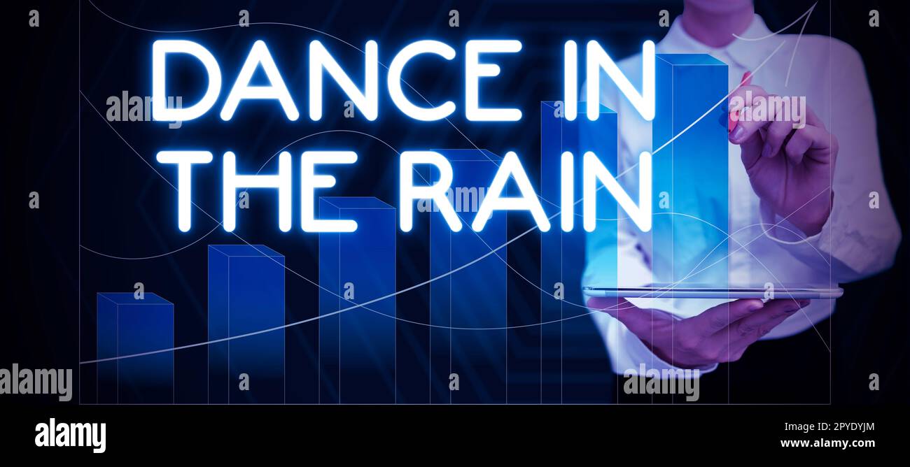 Handschriftlicher Text Tance in the Rain. Ein Wort für Genießen Sie den Regentag, kindische Aktivitäten, Happy Tanz Stockfoto