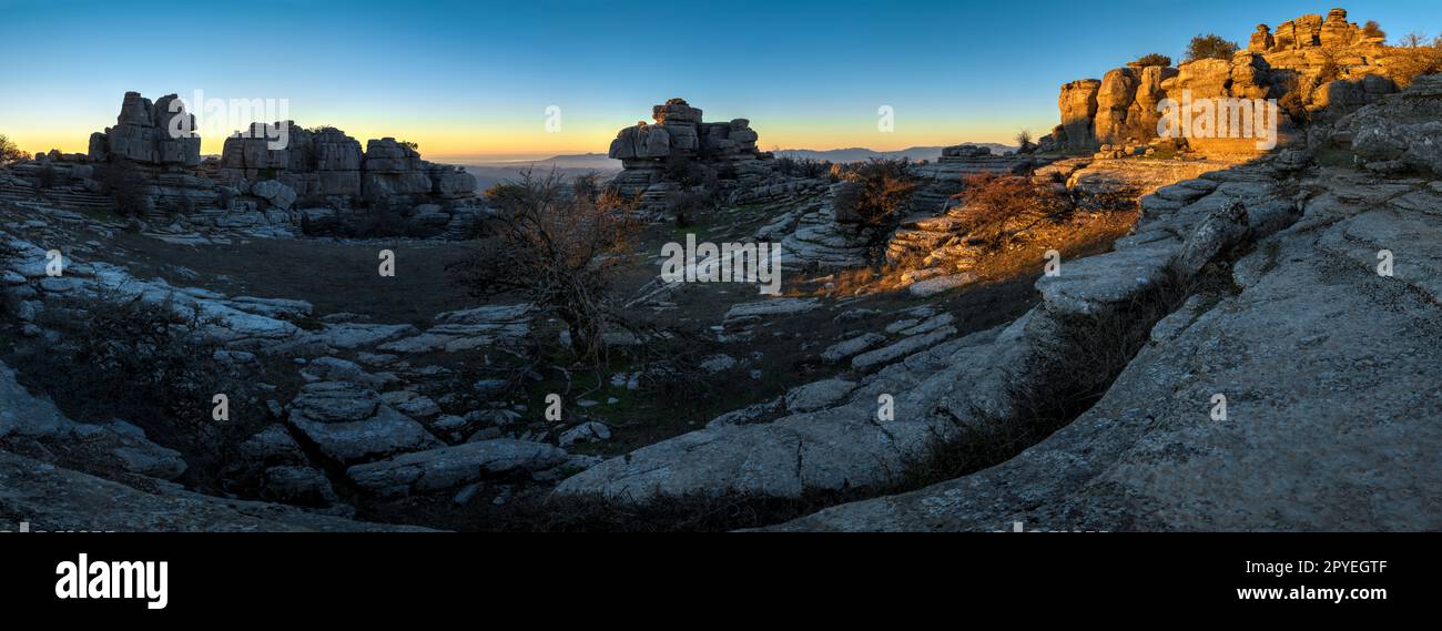 El Torcal de Antequera. Bonitos paisajes Karsticos, con muchas huellas de Amonites. Stockfoto