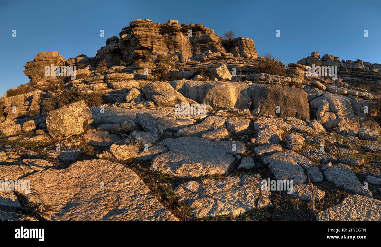 El Torcal de Antequera. Bonitos paisajes Karsticos, con muchas huellas de Amonites. Stockfoto