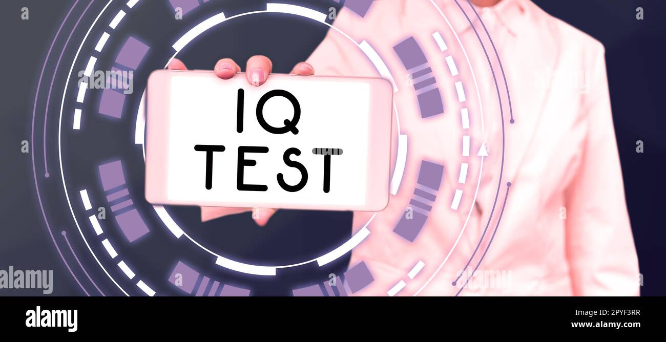 Handgeschriebenes Schild IQ Test. Geschäftsübersicht Versuch, Ihre kognitiven Fähigkeiten zu messen, menschliche Intelligenz zu beurteilen Stockfoto