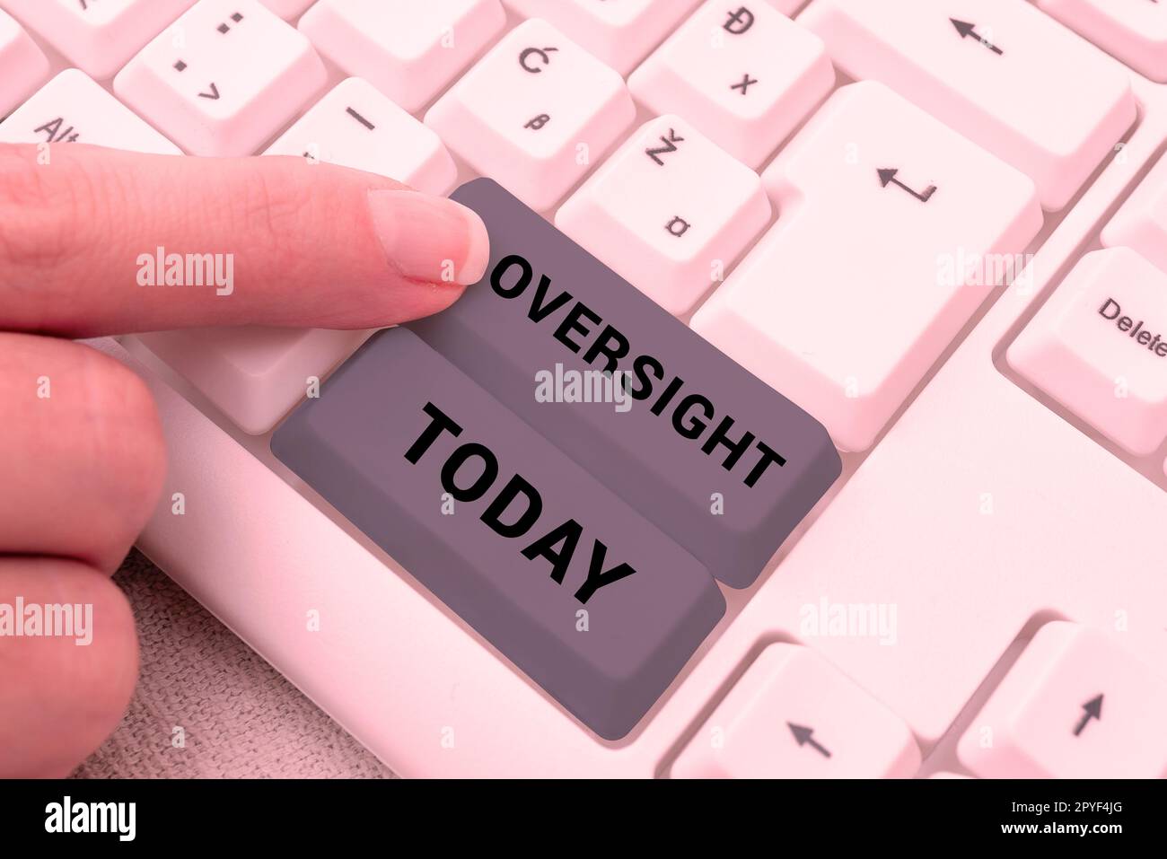 Textzeichen mit Hinweis auf „Oversight“. Word für Job „Beobachten/Organisieren“, um sicherzustellen, dass er korrekt ausgeführt wird Stockfoto