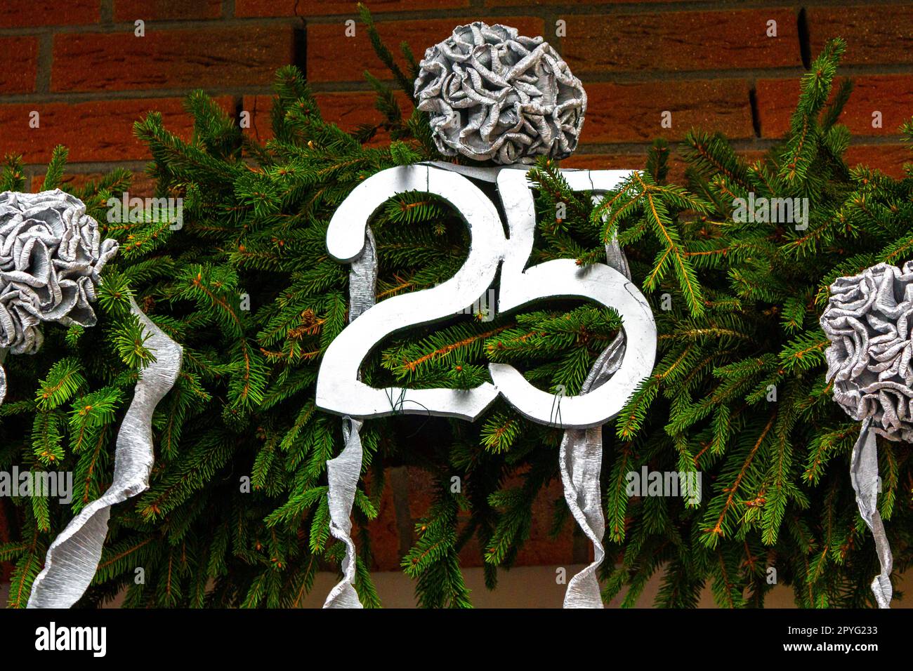 Silberhochzeit 25 Jahre Dekoration in Deutschland. Stockfoto