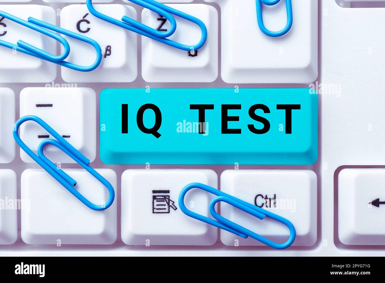 Konzeptionelle Beschriftung IQ-Test. Geschäftsansatz Versuch, deine kognitiven Fähigkeiten zu messen, beurteile die menschliche Intelligenz Stockfoto