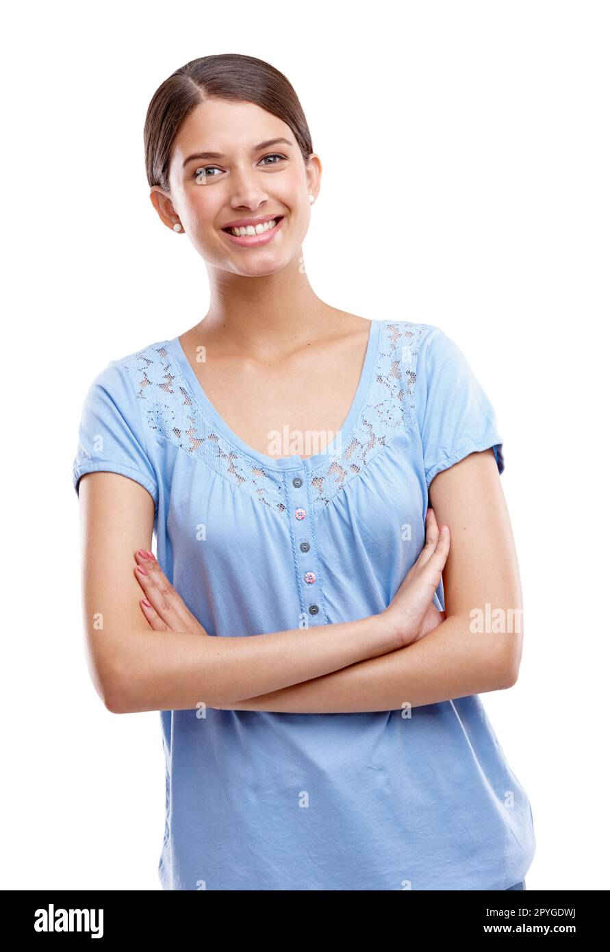 Selbstbewusste Schönheit. Porträt einer schönen jungen Frau in Freizeitkleidung, die vor weißem Hintergrund posiert. Stockfoto