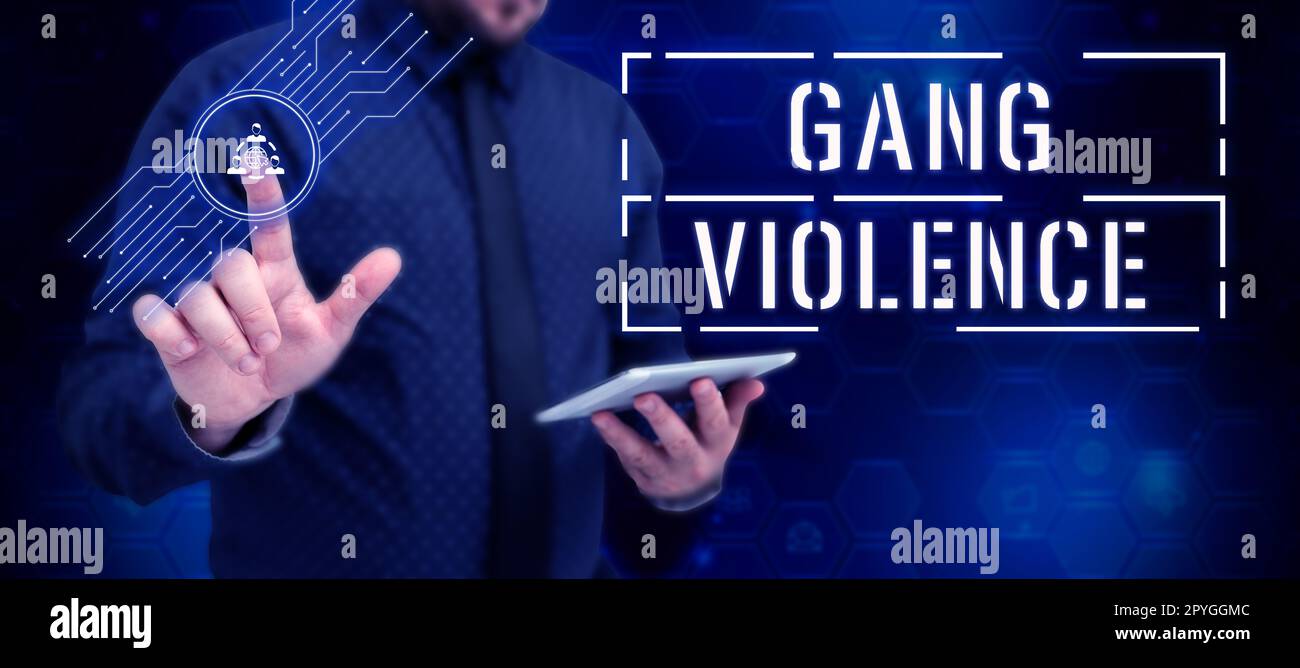 Textunterschrift präsentiert Bandengewalt. Internetbegriffsverletzung von Gesetzen durch Gruppe von Kriminellen und Gangstern Stockfoto