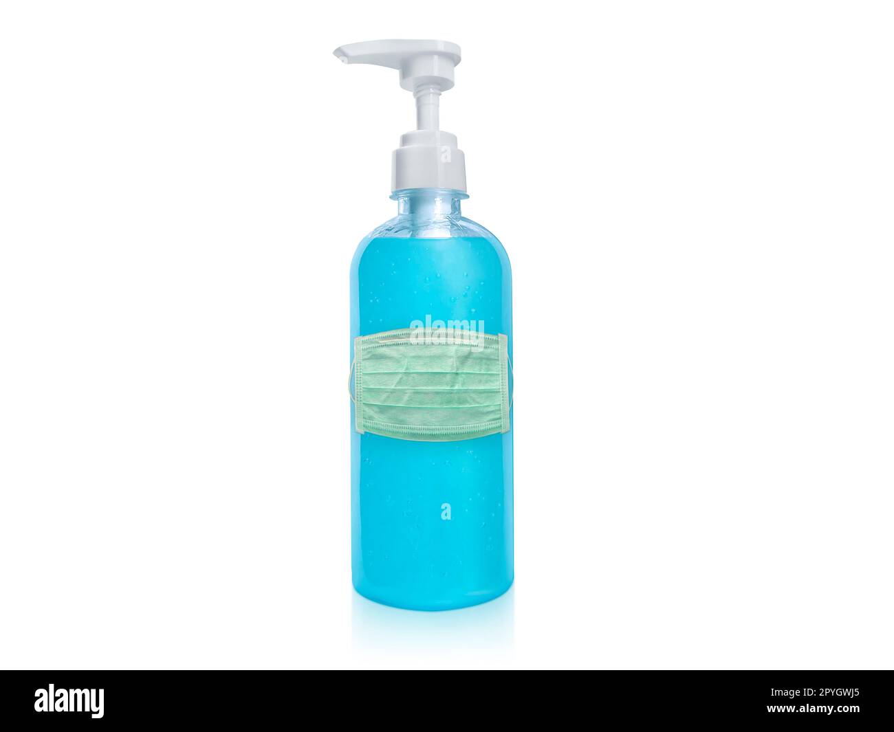 Hygienische Gesichtsmaske und Alkohol Gel Sanitizer Handgel Reiniger für Anti-Bakterien und Viren auf weißem Hintergrund, Menschen mit Alkohol Gel, um die Hände zu waschen, um COVID-19-Virus zu verhindern Stockfoto