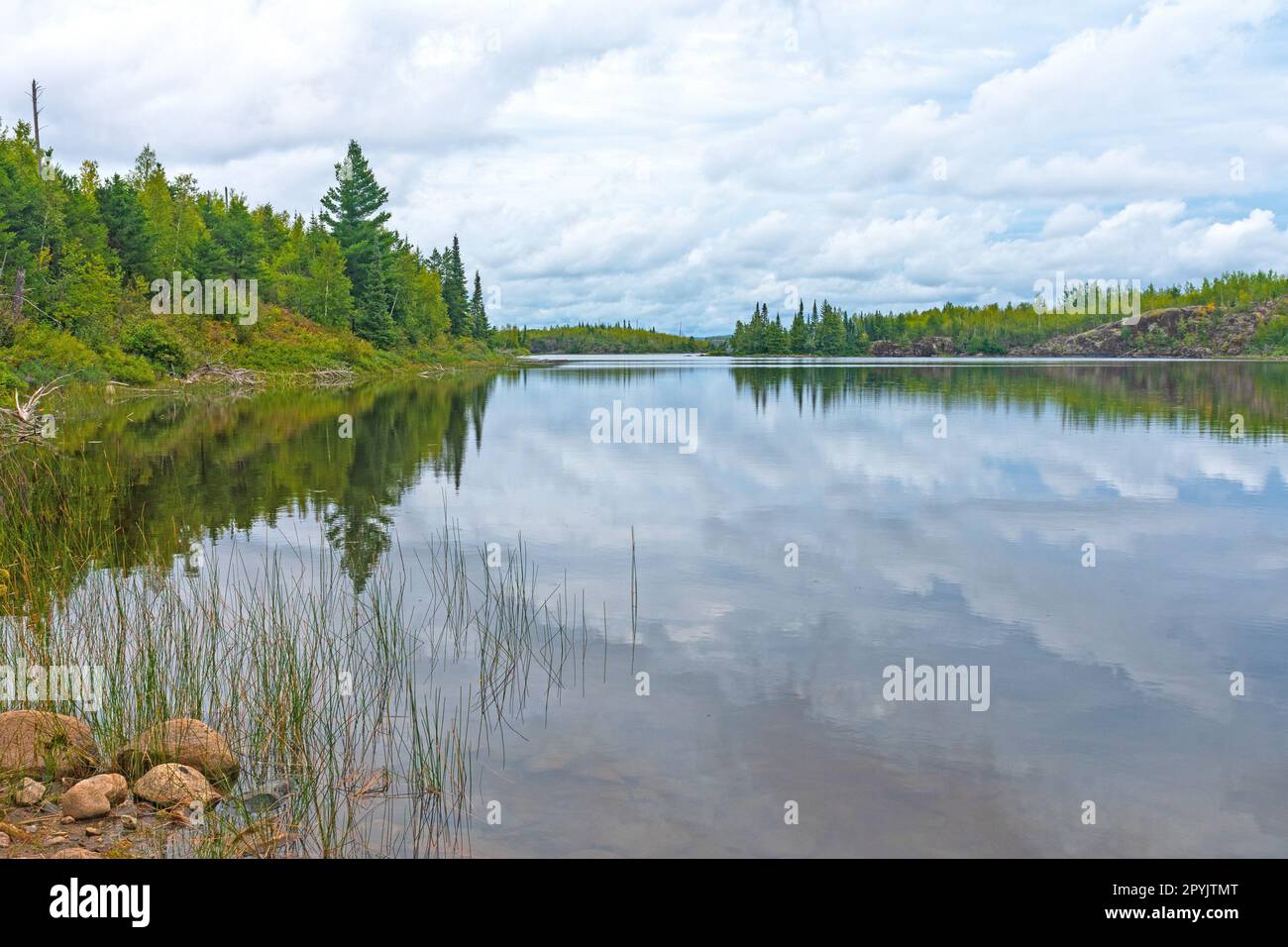 Ruhiges Wasser auf eine Wüste, See Stockfoto