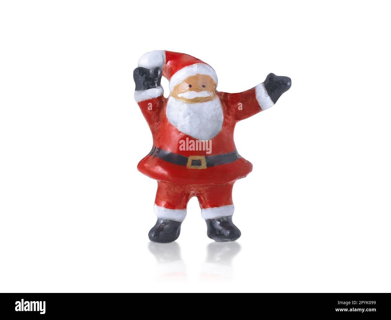 weihnachtsmann niedliche Keramikpuppen Statuen Dekoration in Merry Christmas mit weißem Hintergrund Stockfoto