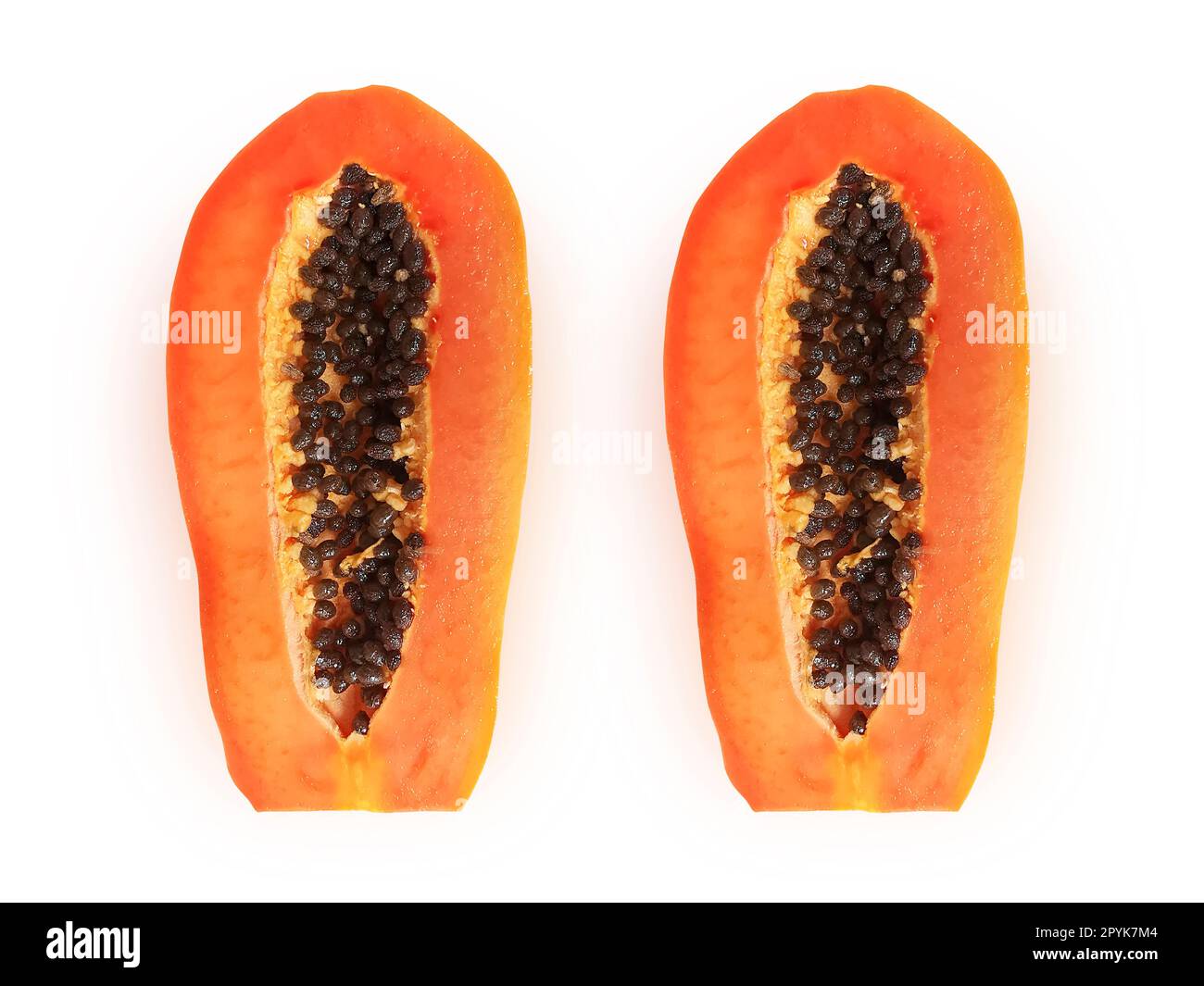 Die Hälfte der reife Papaya Früchte mit Samen auf weißem Hintergrund Stockfoto