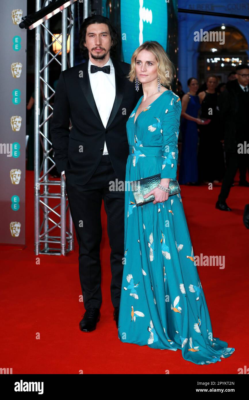 London, Großbritannien. 02. Februar 2020. Adam Driver und Joanne Tucker nehmen an den British Academy Film Awards 73. in der Royal Albert Hall in London, England, Teil. Kredit: SOPA Images Limited/Alamy Live News Stockfoto