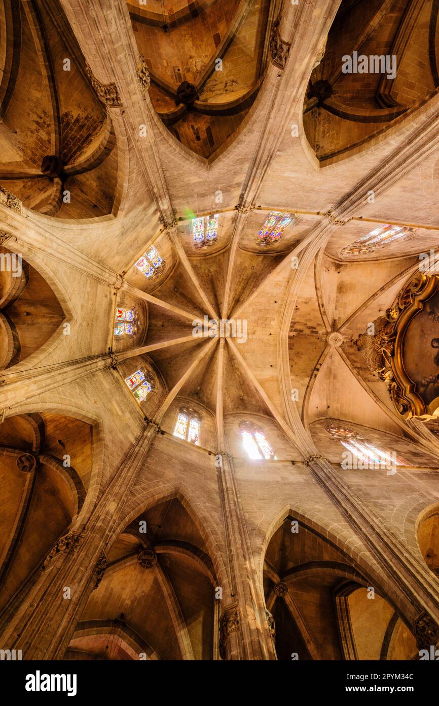 coro y Abside, iglesia gotica de Santa Eulalia, Siglos XIV-XIX, plaza de Santa Eularia, Mallorca, Islas Baleares, España Stockfoto