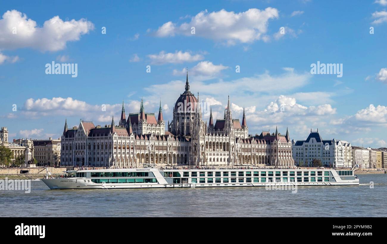 Bootstour auf der Donau in Budapest Stockfoto